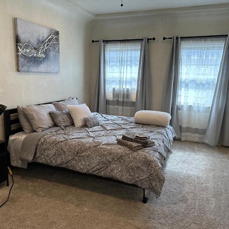 Spacious 2-Bedroom Unit In Hollywood ลอสแอนเจลิส ภายนอก รูปภาพ